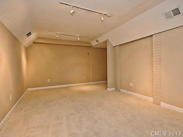 1557 Lynway Drive Charlotte NC 28203