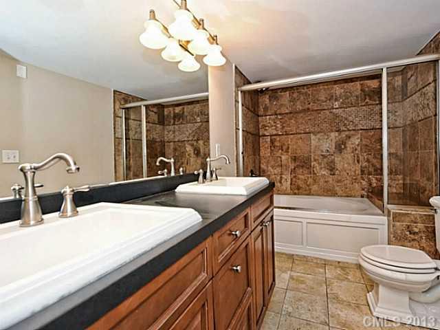 1557 Lynway Drive Charlotte NC 28203