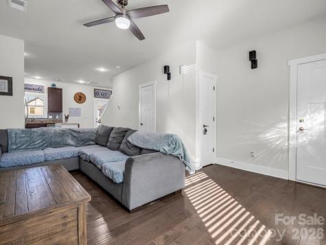 358 Cardwell Lane Fletcher NC 28732
