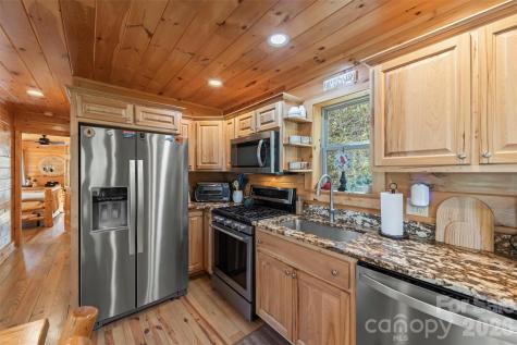 356 Walnut Cove Ridge Bryson City NC 28713