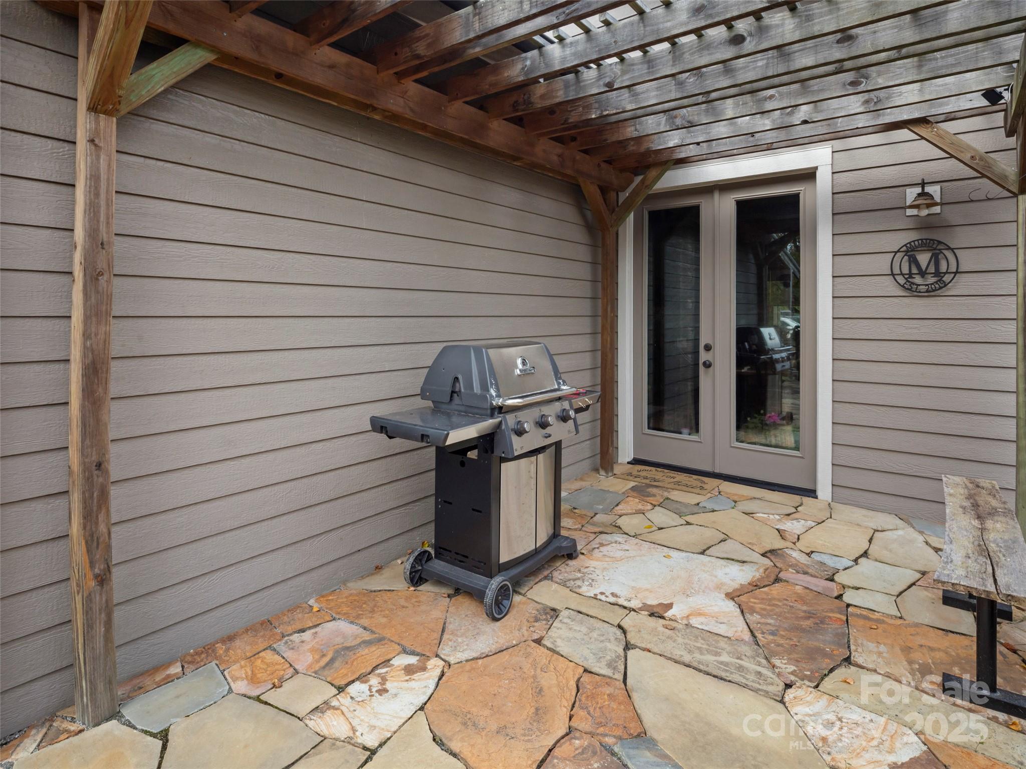 32 Bungalow Way Brevard NC 28712