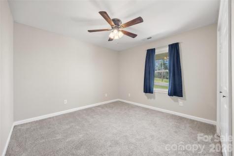 4206 Wimbledon Drive Dallas NC 28034