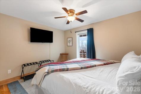 1045 Upward Way Waynesville NC 28785