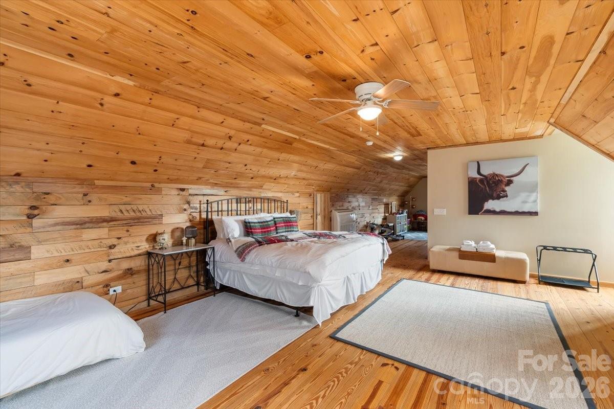 1045 Upward Way Waynesville NC 28785