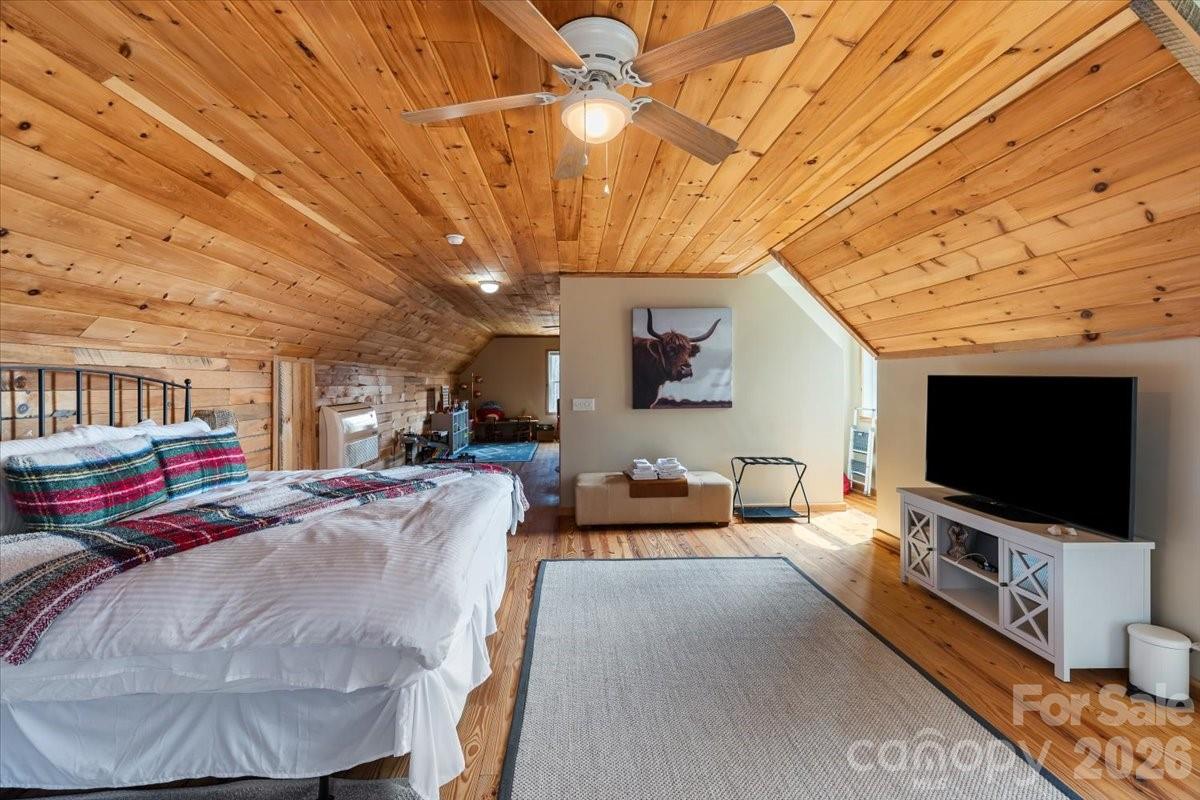 1045 Upward Way Waynesville NC 28785