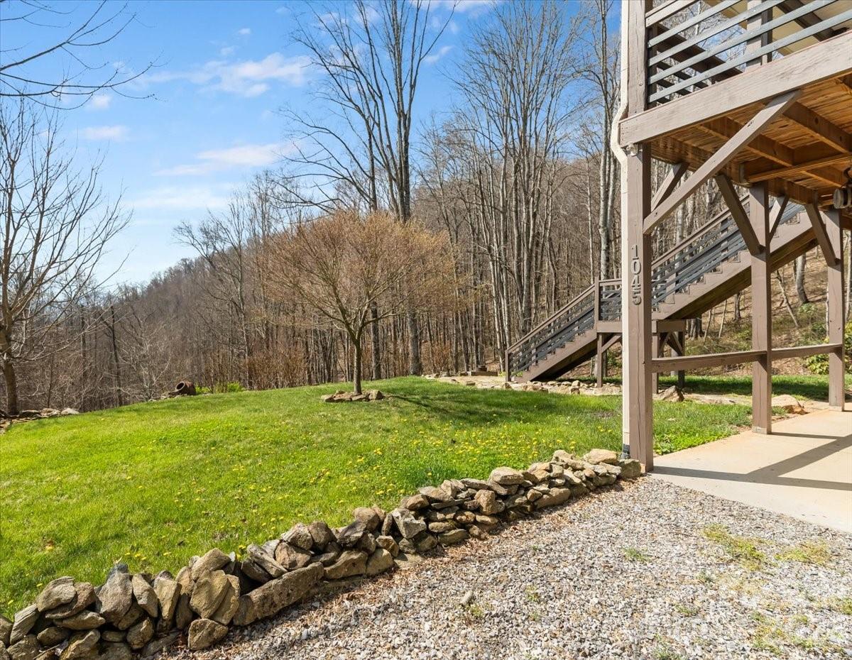 1045 Upward Way Waynesville NC 28785