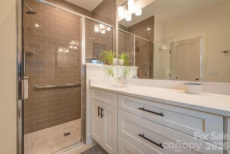 21 Orrinel Way Asheville NC 28806