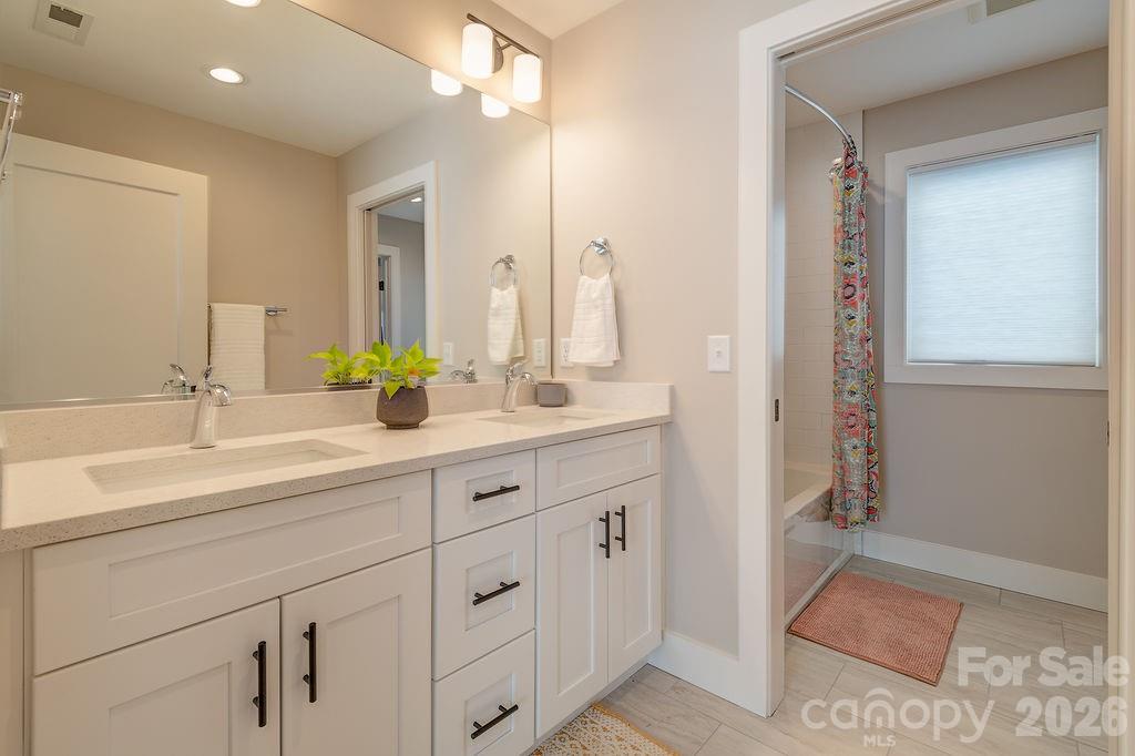 21 Orrinel Way Asheville NC 28806