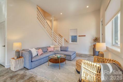 21 Orrinel Way Asheville NC 28806