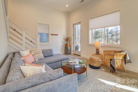 21 Orrinel Way Asheville NC 28806