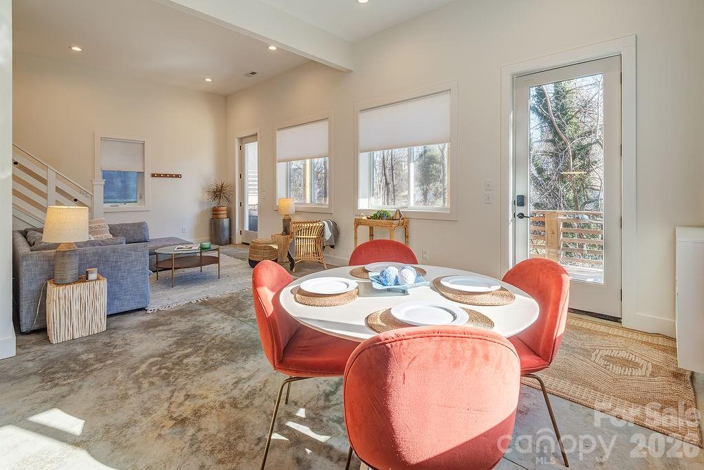 21 Orrinel Way Asheville NC 28806