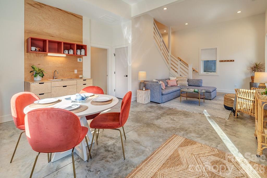 21 Orrinel Way Asheville NC 28806