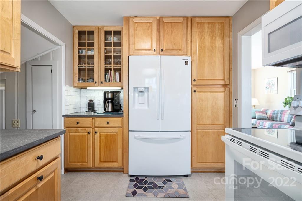 14 Jarnaul Avenue Asheville NC 28804