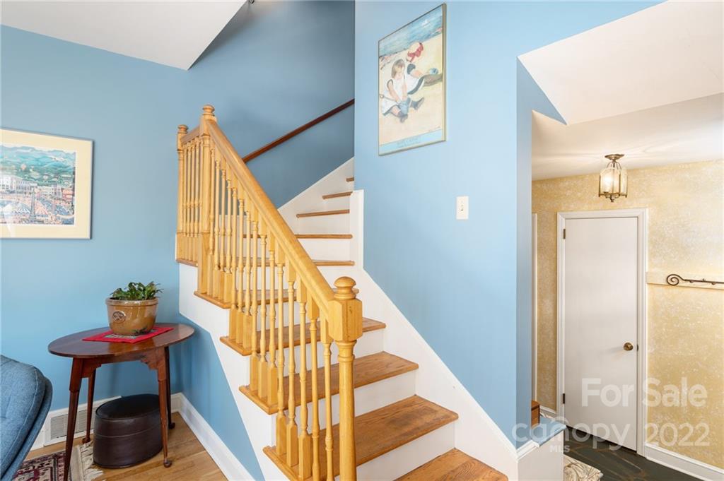 14 Jarnaul Avenue Asheville NC 28804