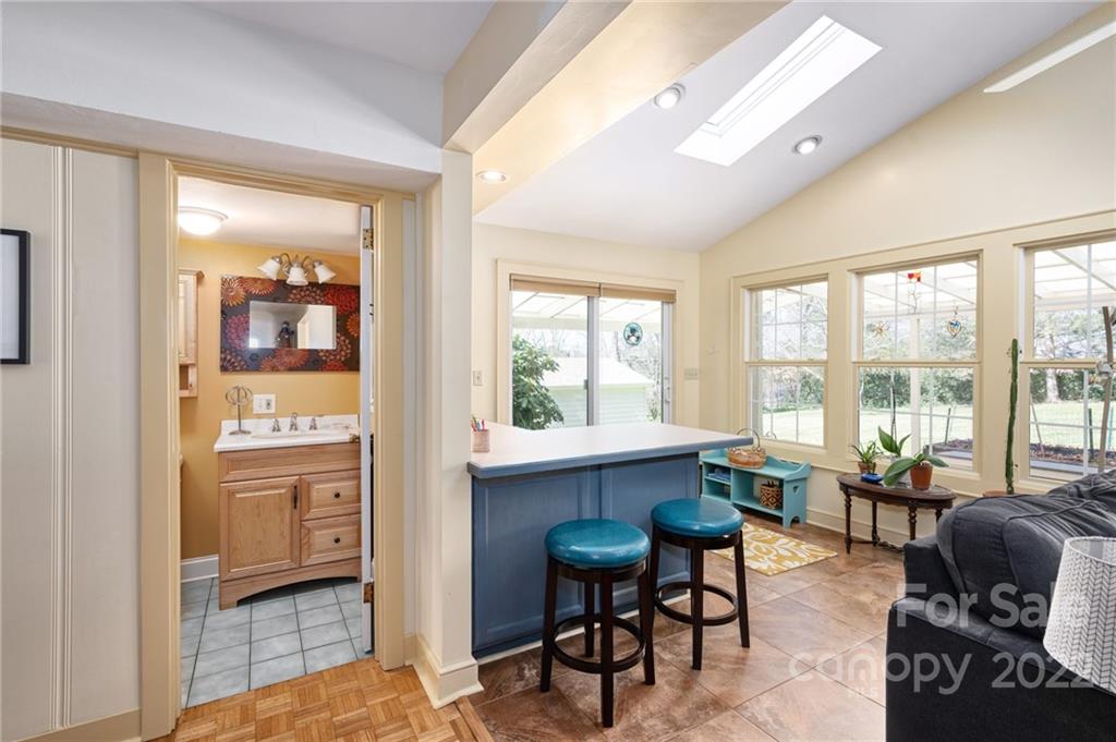 14 Jarnaul Avenue Asheville NC 28804