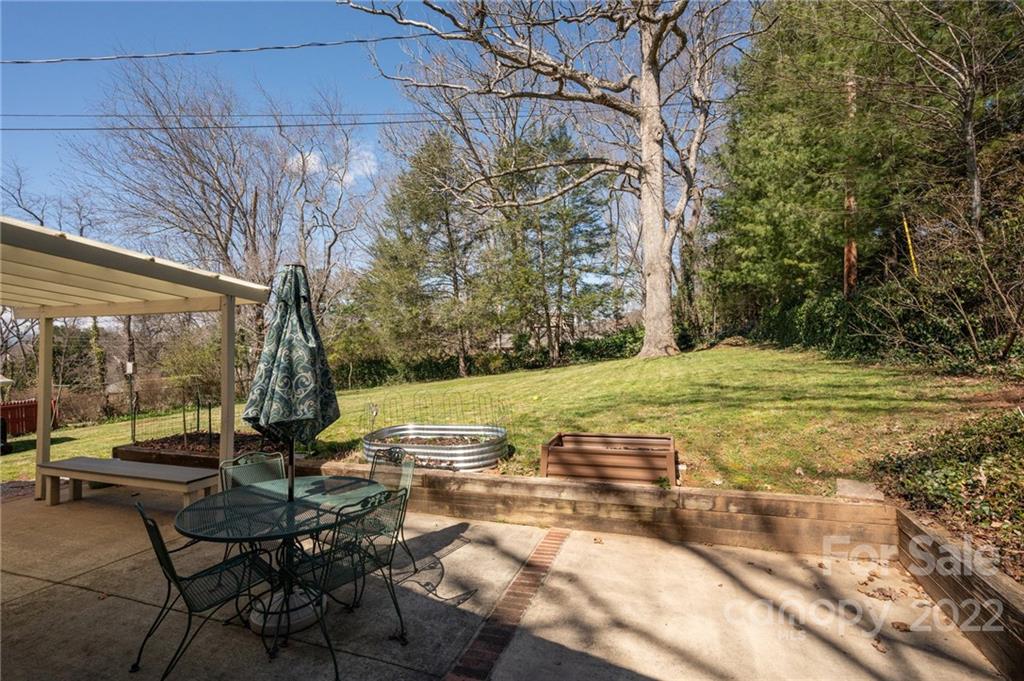 14 Jarnaul Avenue Asheville NC 28804