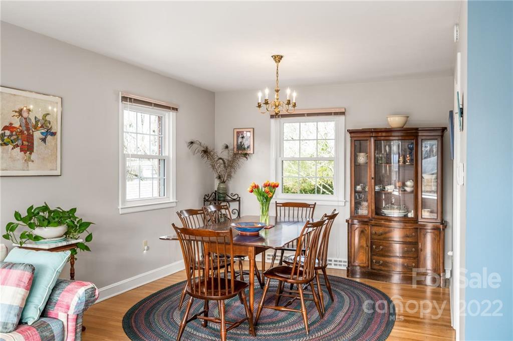 14 Jarnaul Avenue Asheville NC 28804