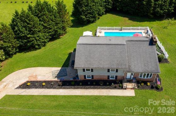 1984 Crestdale Lane Newton NC 28658
