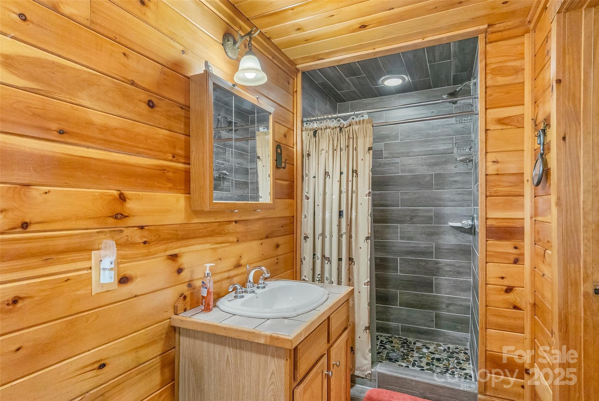 6151 Hemlock Lane Newland NC 28657