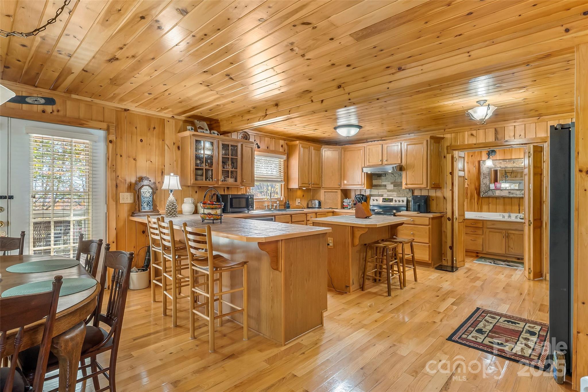 6151 Hemlock Lane Newland NC 28657