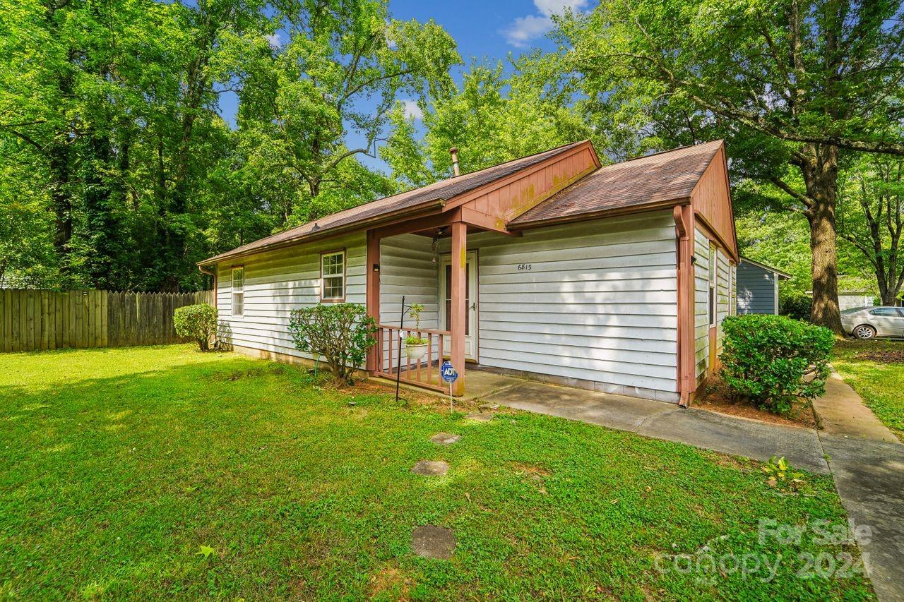 6813 N Ridge Court Charlotte NC 28215