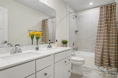 10190 Black Locust Lane Charlotte NC 28215