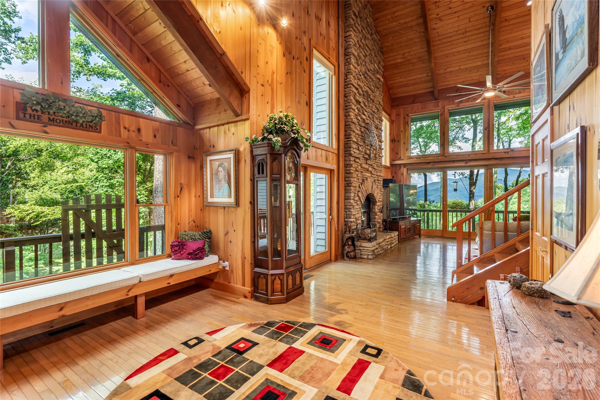 163 Tweetys Knoll Burnsville NC 28714