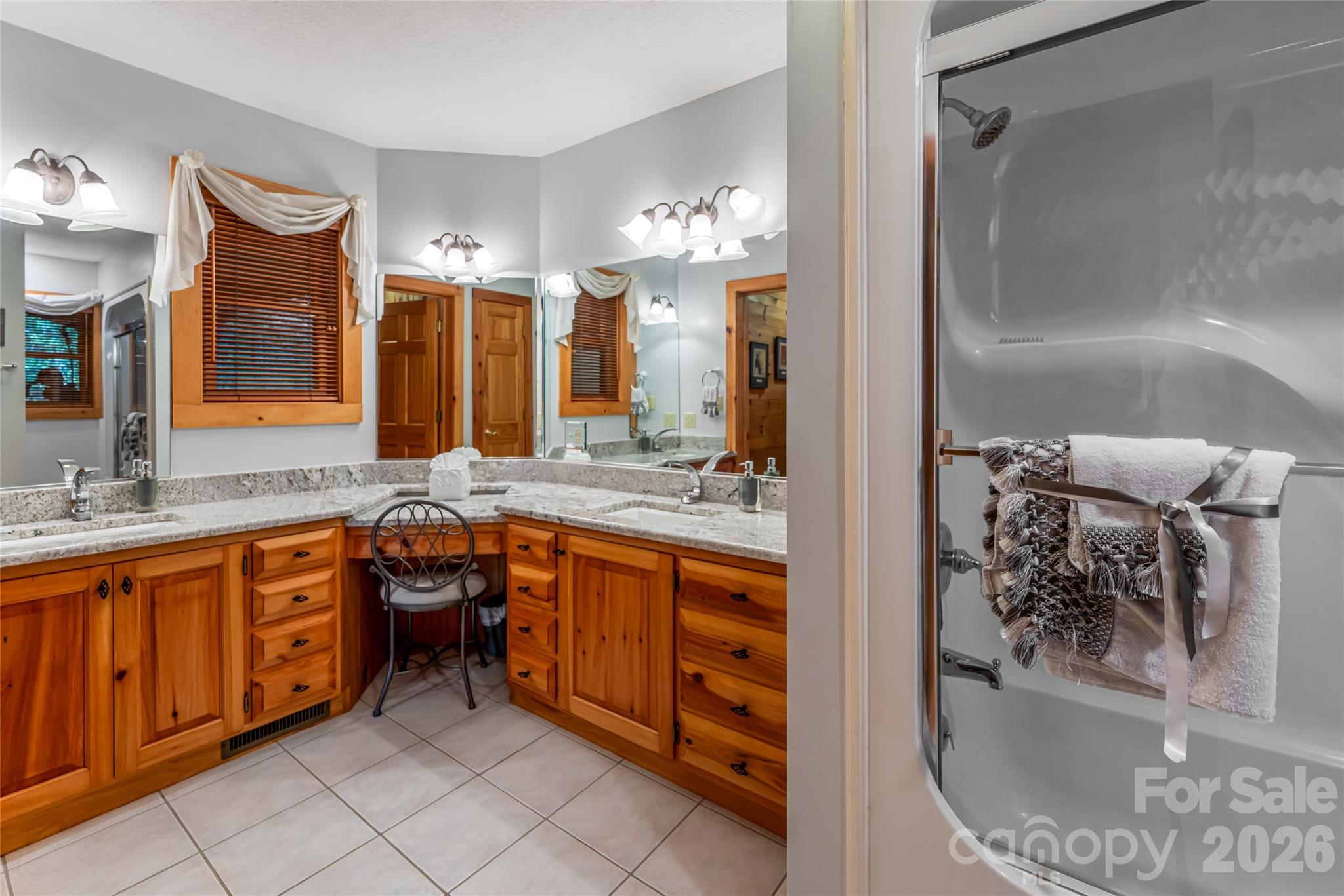 163 Tweetys Knoll Burnsville NC 28714