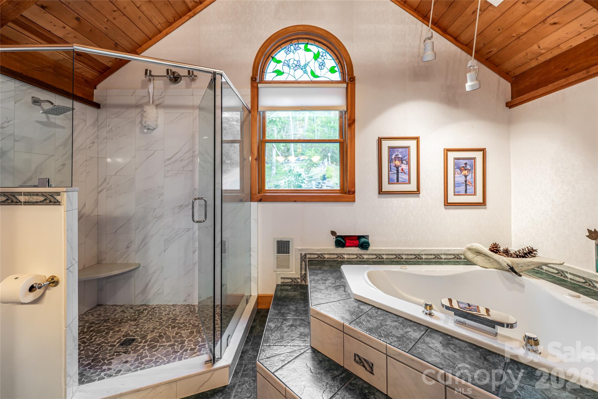 163 Tweetys Knoll Burnsville NC 28714