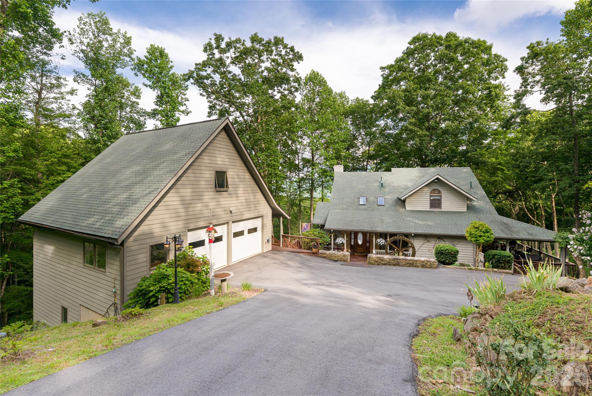 163 Tweetys Knoll Burnsville NC 28714