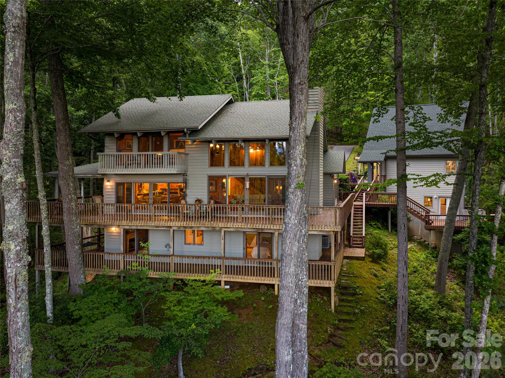 163 Tweetys Knoll Burnsville NC 28714
