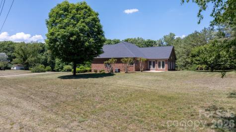 2201 Teague Town Road Taylorsville NC 28681