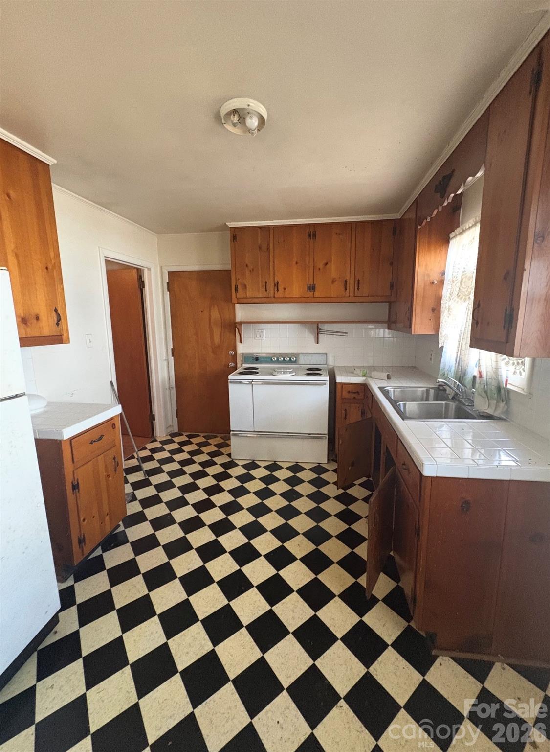 1907 Jennings Street Charlotte NC 28216