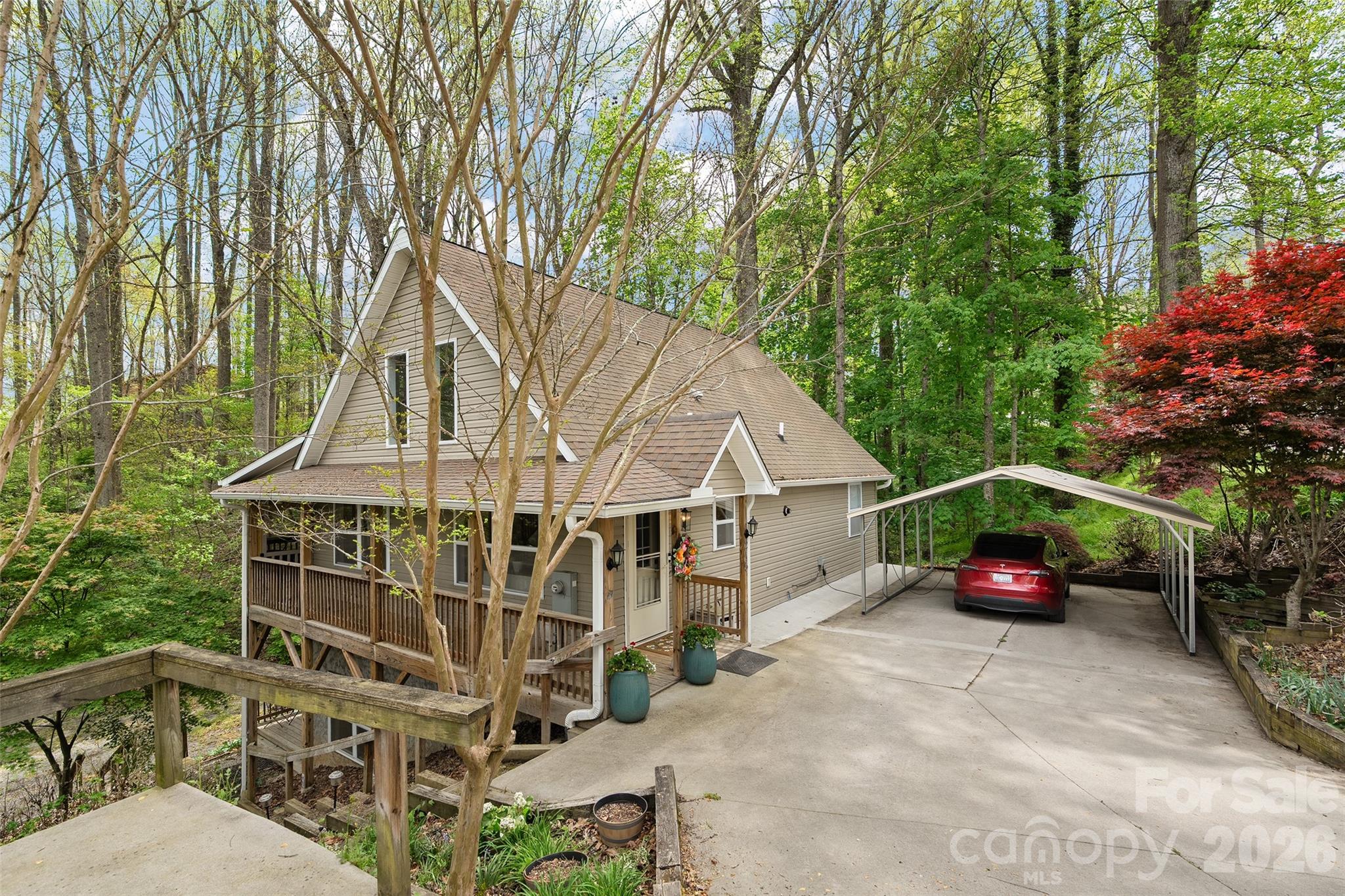 215 Atkins Loop Lake Junaluska NC 28745