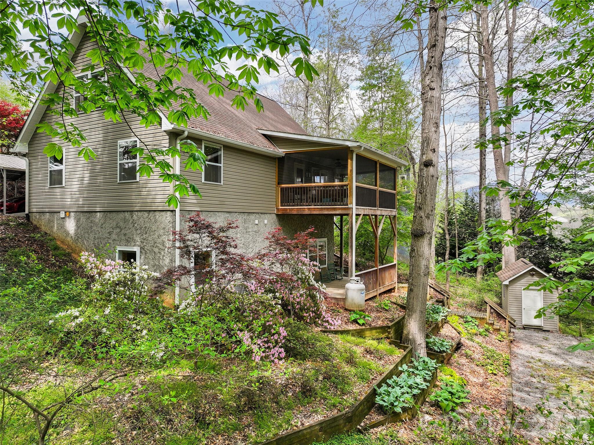 215 Atkins Loop Lake Junaluska NC 28745