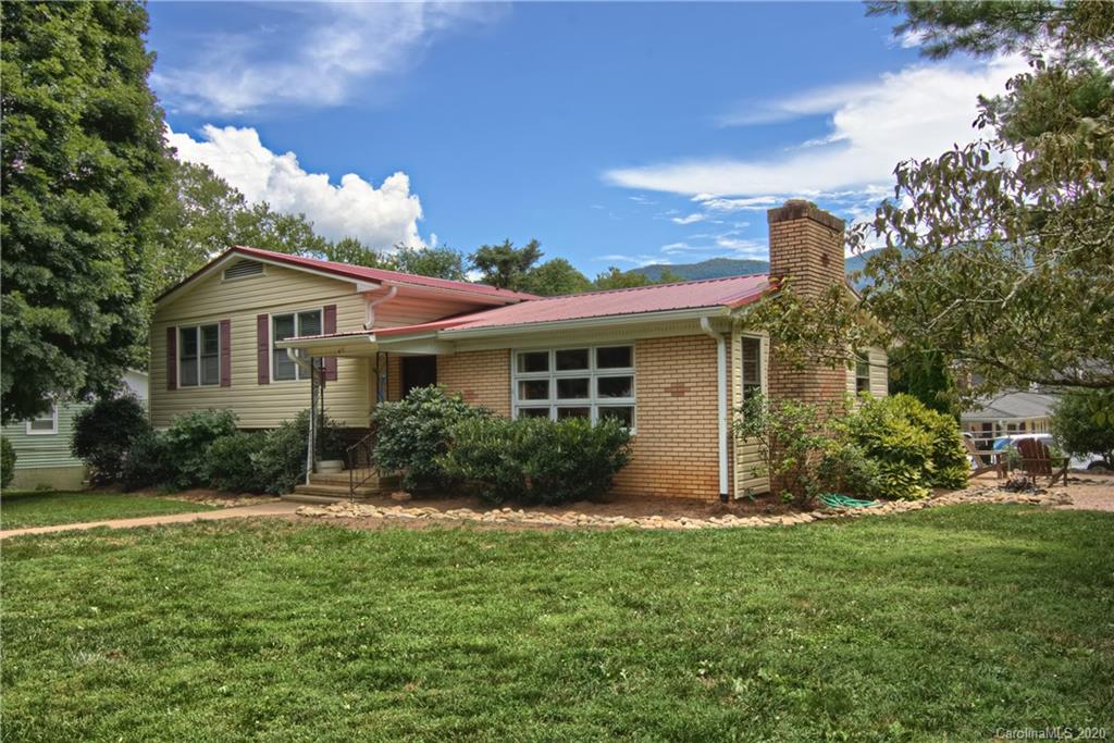 307 Marion Avenue Swannanoa NC 28778
