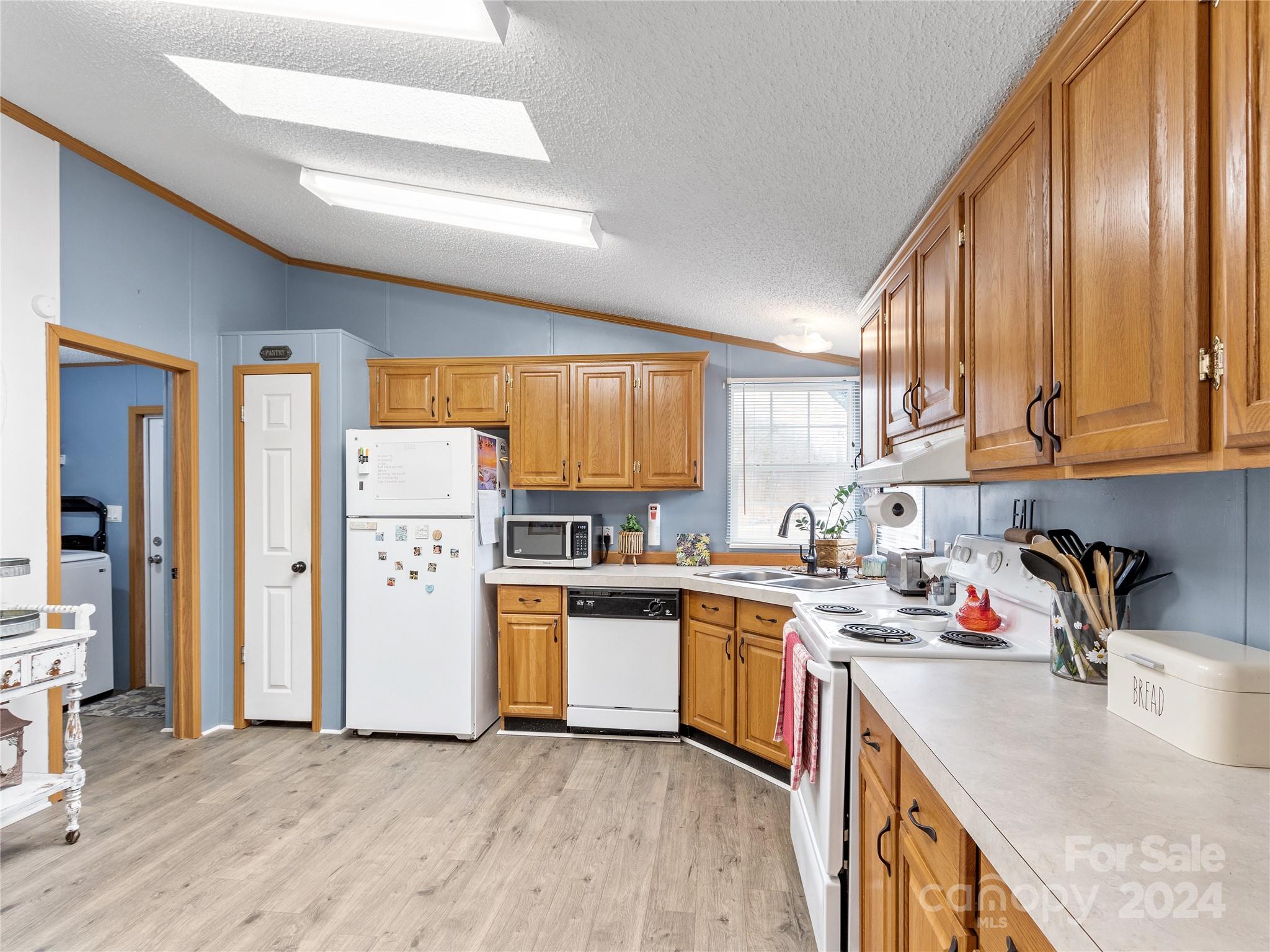 93 Brookside Drive Burnsville NC 28714