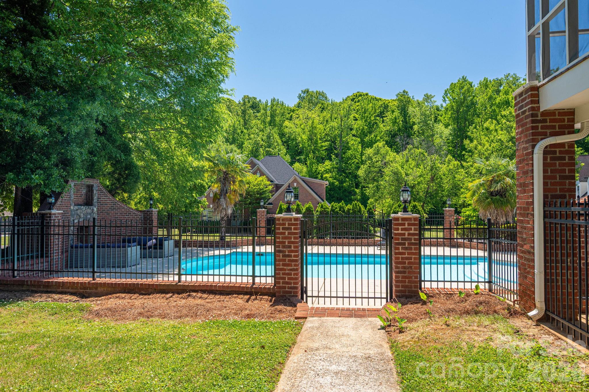 1000 Ashley Place Belmont NC 28012