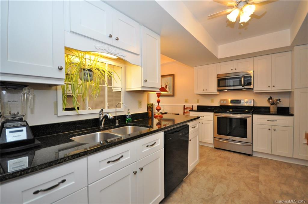 6418 Brandonwood Court Charlotte NC 28226
