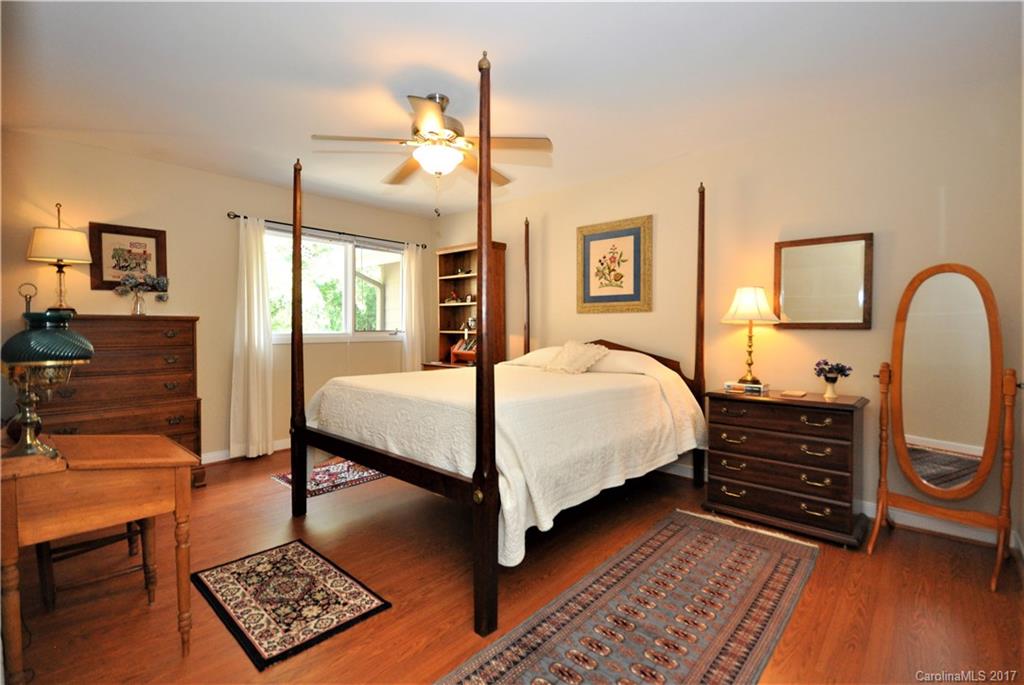 6418 Brandonwood Court Charlotte NC 28226