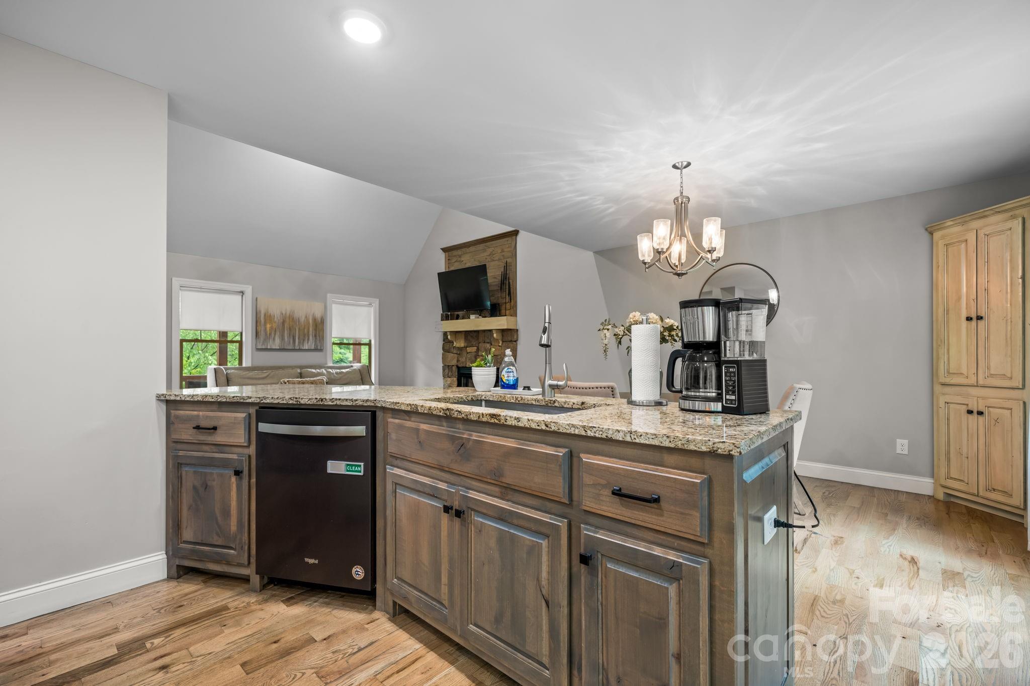 124 Maplewood Court Hudson NC 28638