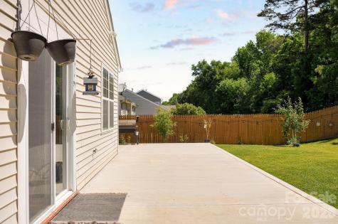 2926 Crawford Brook Lane Charlotte NC 28269