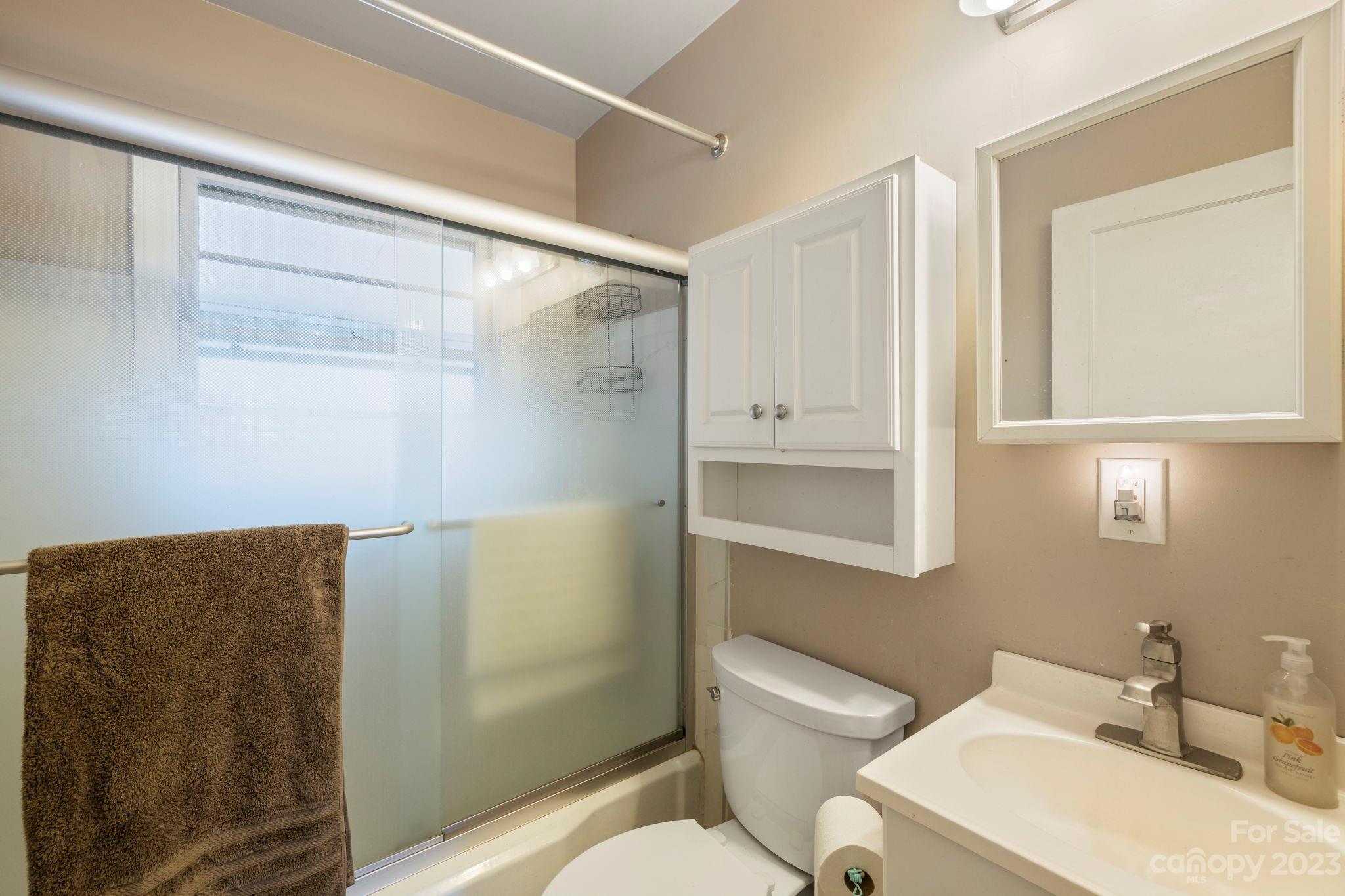 47 Baker Place Asheville NC 28806