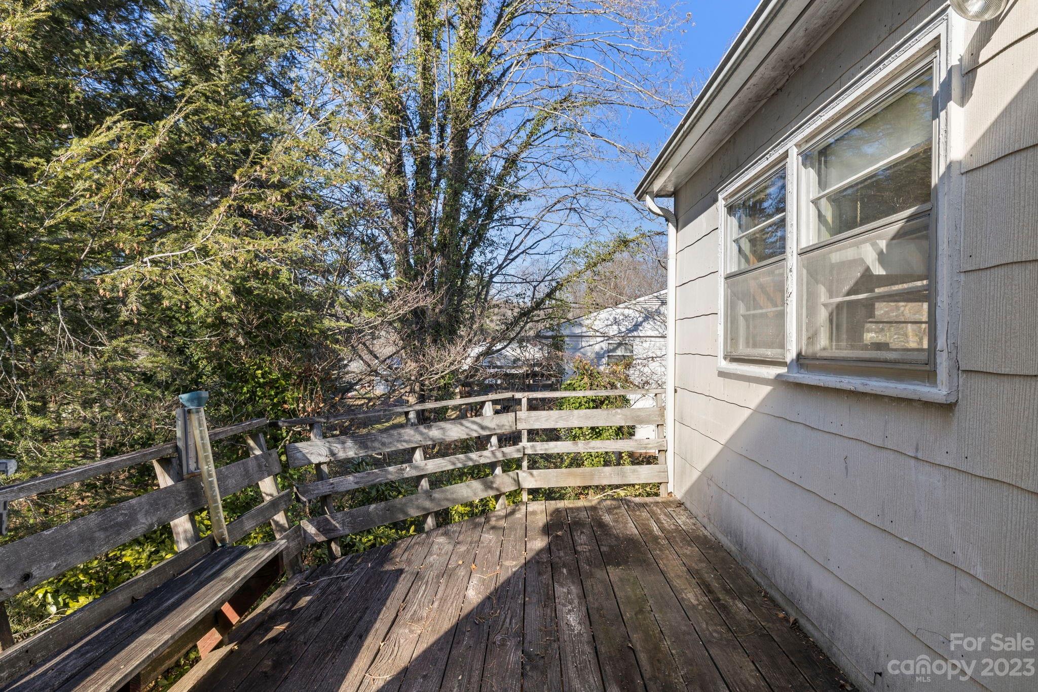 47 Baker Place Asheville NC 28806