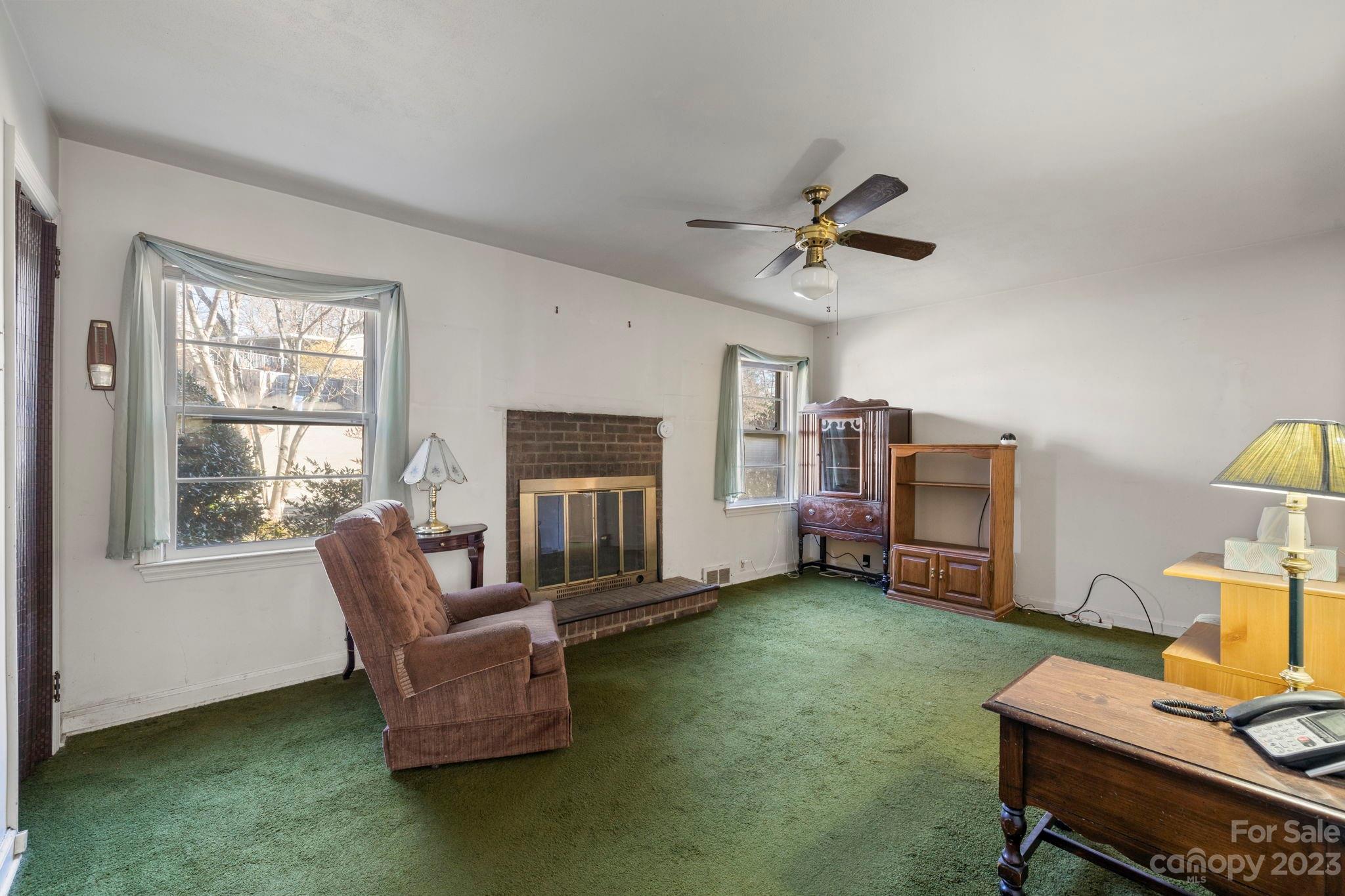 47 Baker Place Asheville NC 28806