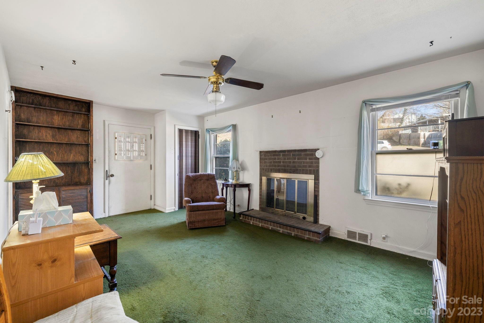47 Baker Place Asheville NC 28806
