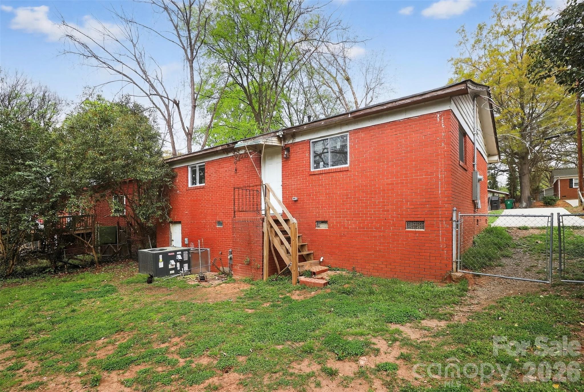 1019 Lewiston Avenue Charlotte NC 28208