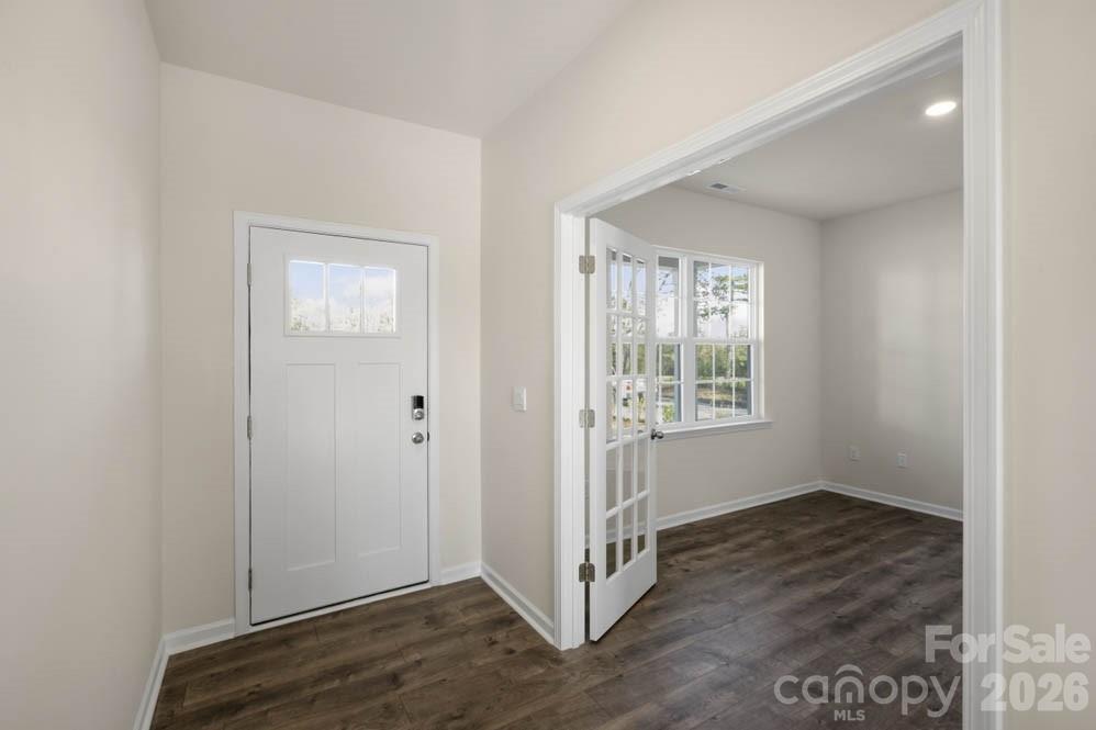 437 Falcon Lane Lexington NC 27295