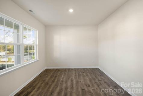 437 Falcon Lane Lexington NC 27295