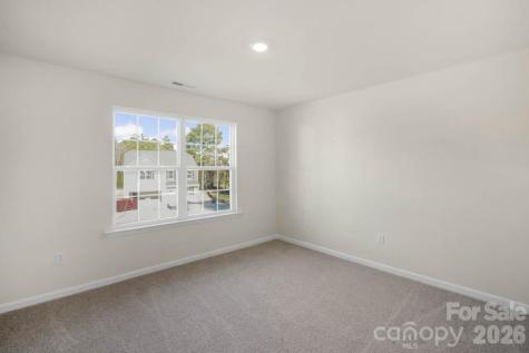 437 Falcon Lane Lexington NC 27295